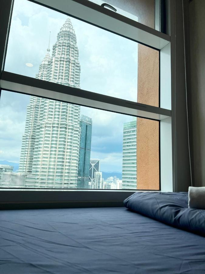 Sky Suites Klcc By Pnut Kuala Lumpur Exterior foto