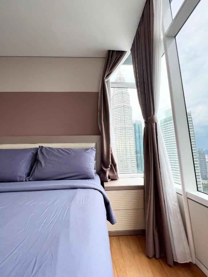 Sky Suites Klcc By Pnut Kuala Lumpur Exterior foto