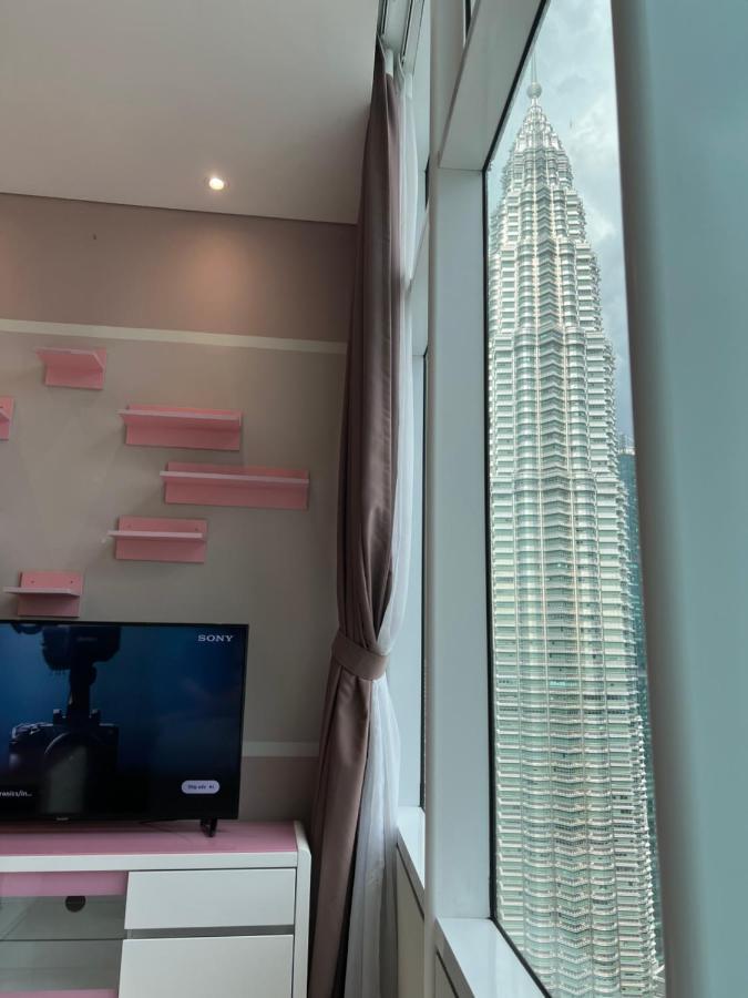 Sky Suites Klcc By Pnut Kuala Lumpur Exterior foto